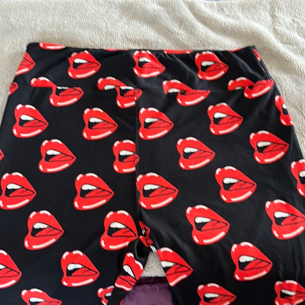 LuLa Roe Leggings